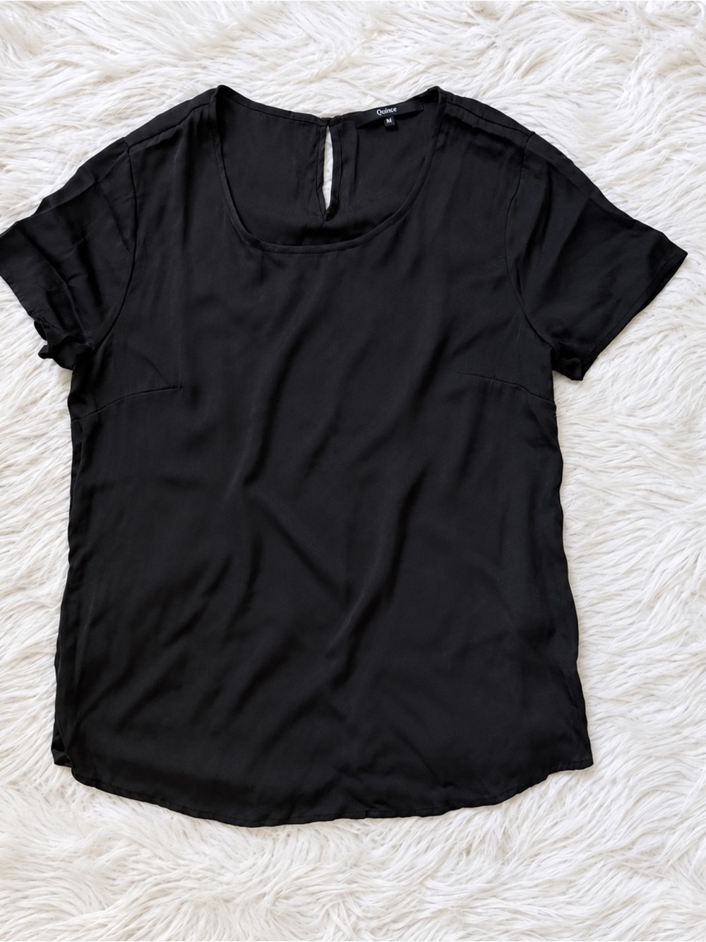 Quince Washable Stretch Silk Tee M Black Short Sleeve Blouse Quiet Luxury